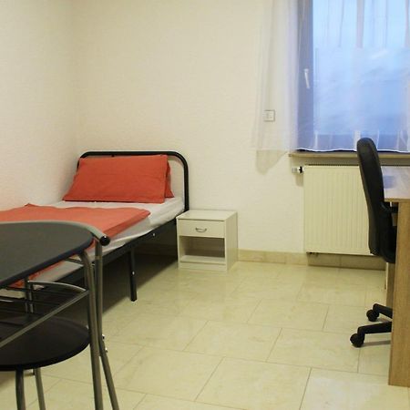 Spacious Apartment In Industrial Area Ludwigsburg Eksteriør billede