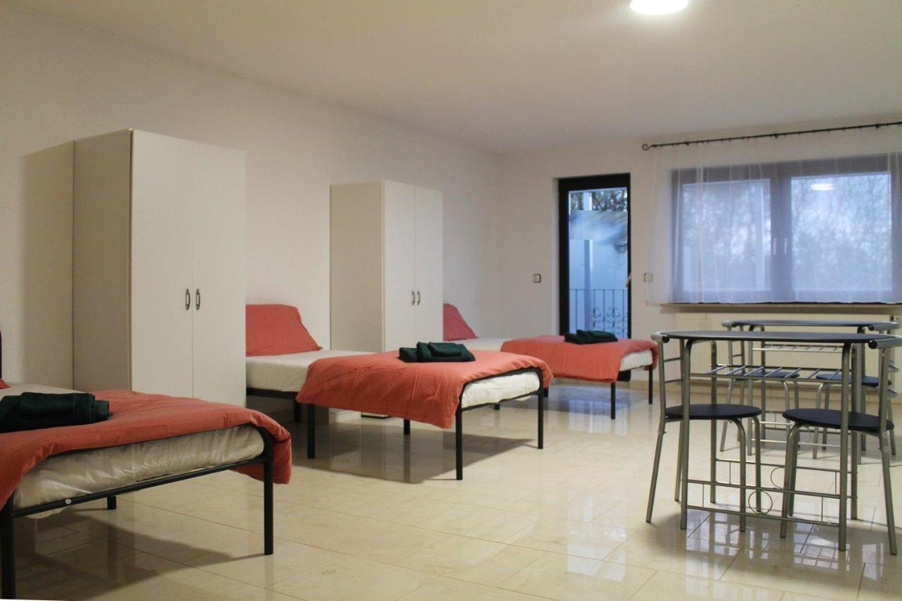 Spacious Apartment In Industrial Area Ludwigsburg Eksteriør billede